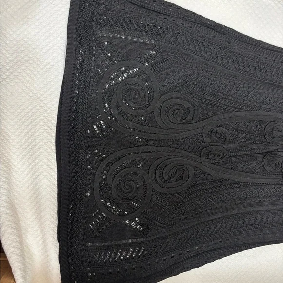 Chic Black A-Line crochet skirt - Picture 8 of 11